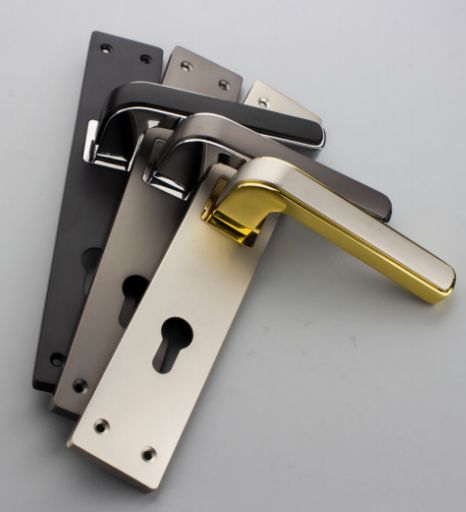 Maçaneta de porta minimalista